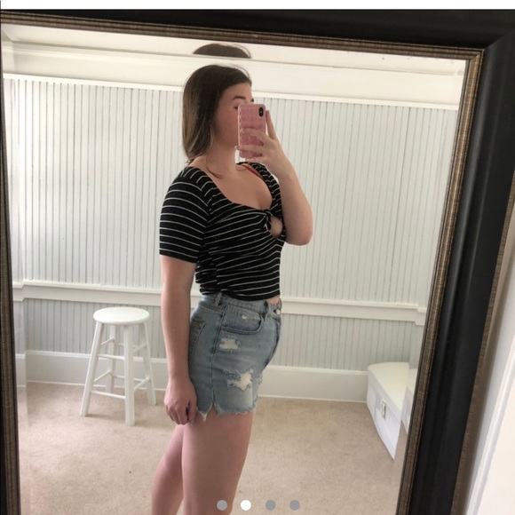 Urban Outfitters Striped Top - Picture 2 of 3